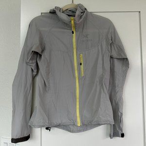 Arc'teryx SQUAMISH HOODY WOMEN'S - size small (S)